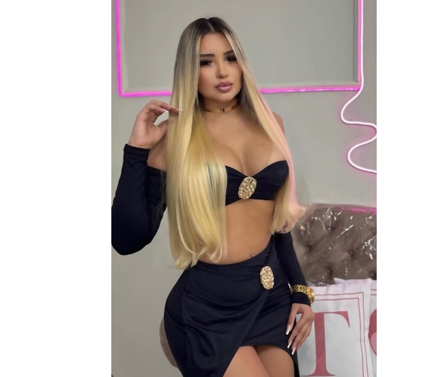 Escorts South West London Tooting Bec Station - South West London - Photos for Julia the Beste GFE 💋🍑💕