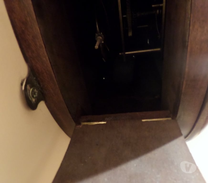 souvenirs Norfolk South Norfolk - Photos for EX WD Mahogany wall clock.