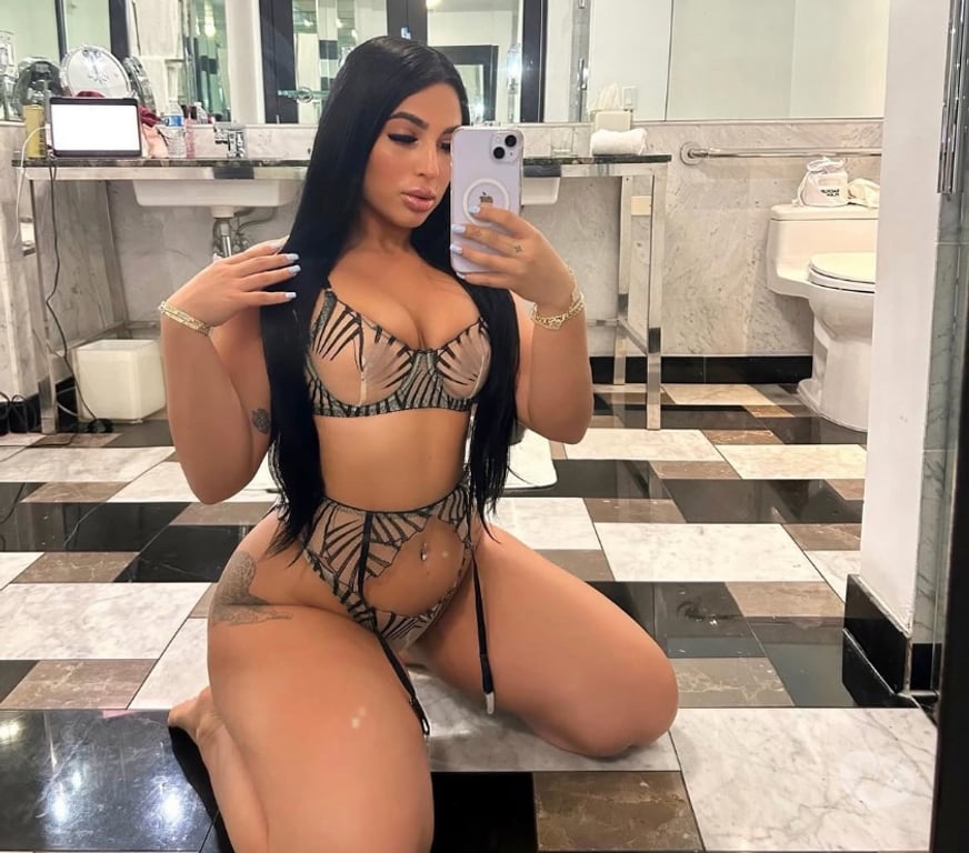 Escorts Essex Basildon - Photos for VIP⭐️curvy ❤️new here