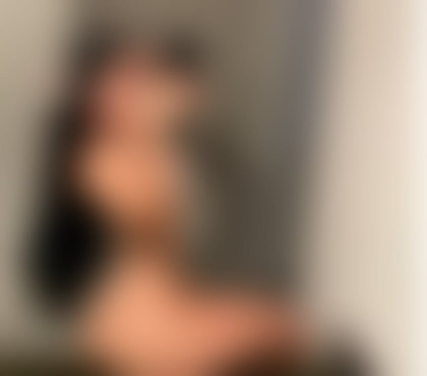 Escorts West London Hillingdon - Photos for JULIA! Your Favorite GFE Latina