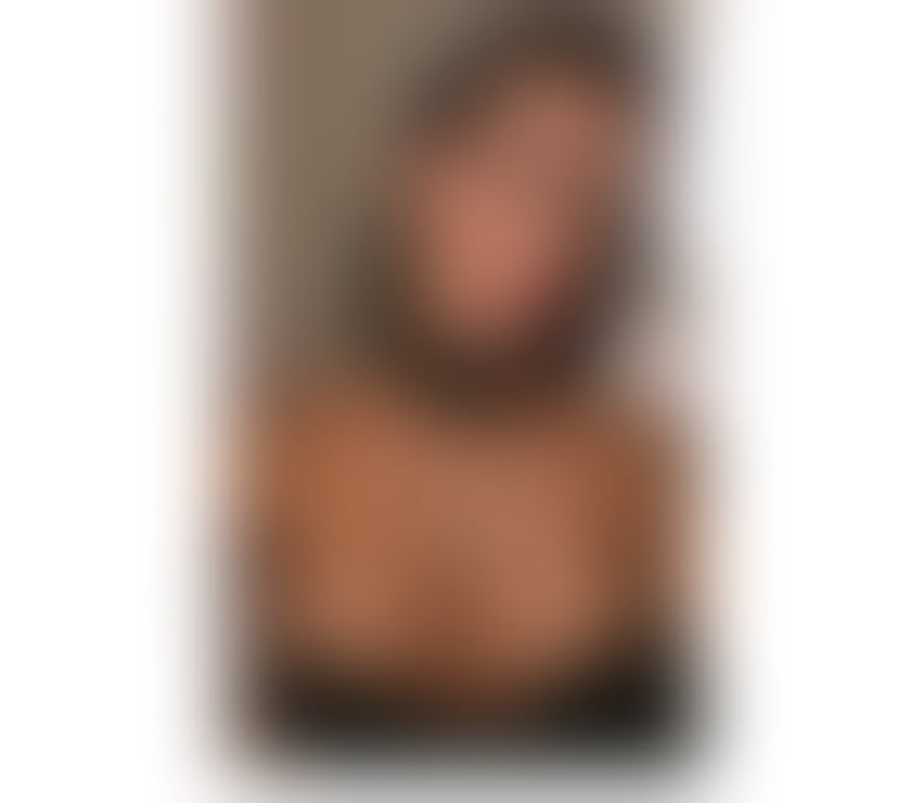 Photos for Yara party girl🍾come if you can match my energy 😈