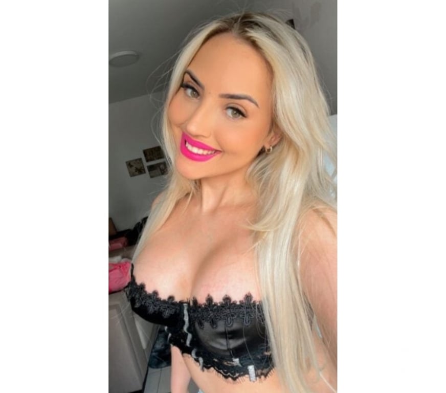 Escorts West London Acton Town Station - West London - Photos for ❤️‍🔥have a moments of pleasures☎️ GFE