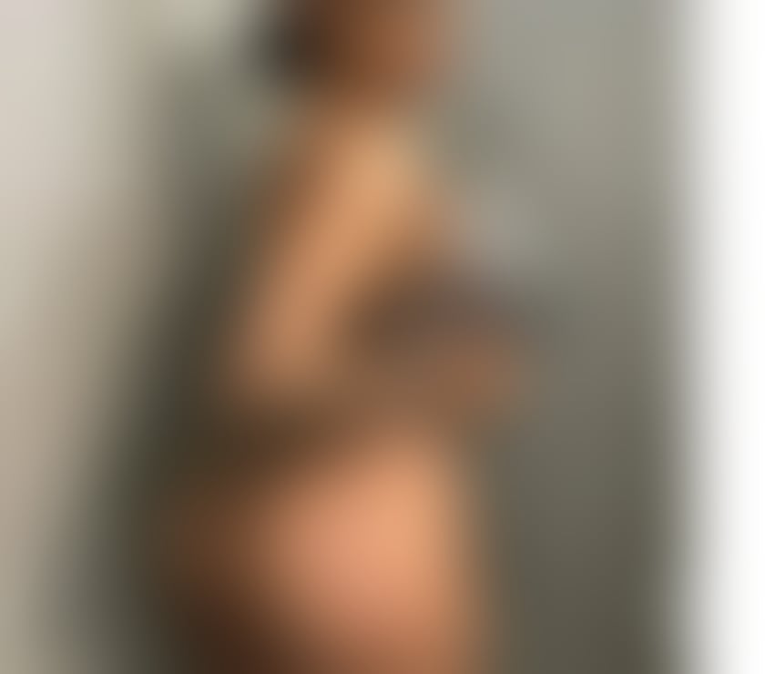 Escorts Aldershot Rushmoor - Photos for 🔝toys available 🍭 Owo kiss x call me now babe 🔝