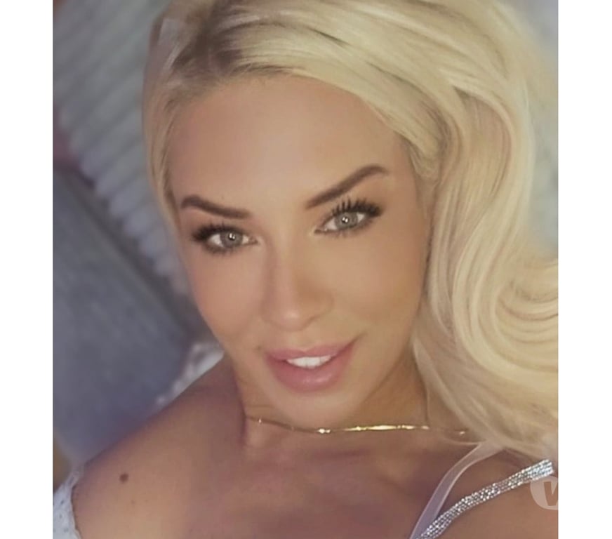 Escorts North London Enfield - Photos for 🇵🇱 LOVELY Polish BLONDE👅FAKE Big tits🇵🇱