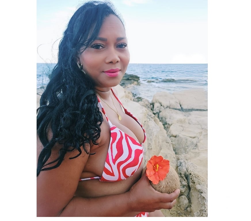 Escorts East London Stratford International - DLR Station - East London - Photos for rossi hot Latina with big ass 07732189979