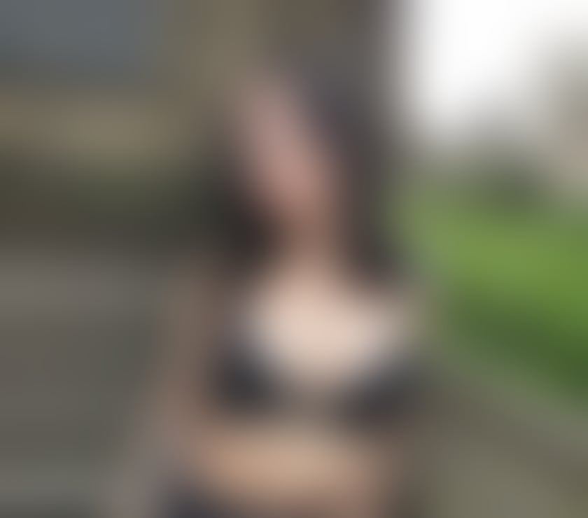 Photos for Kamylla brasileira gostosa 🔥