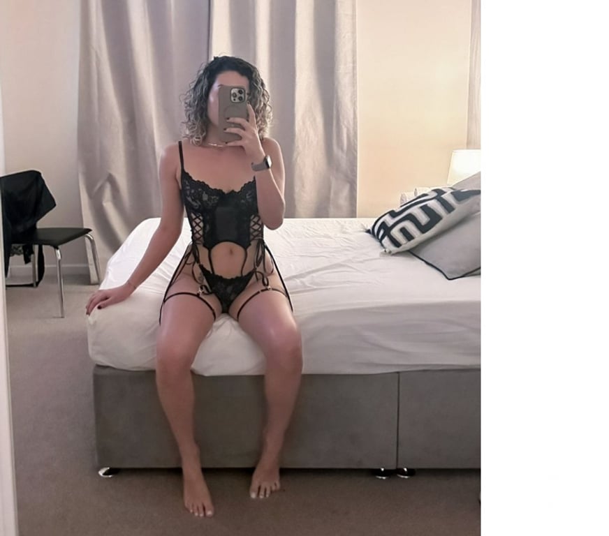 Escorts West Yorkshire Leeds - Photos for Vicky Petit 🇧🇷 PICS 100% REAL! ♥︎ Back in town