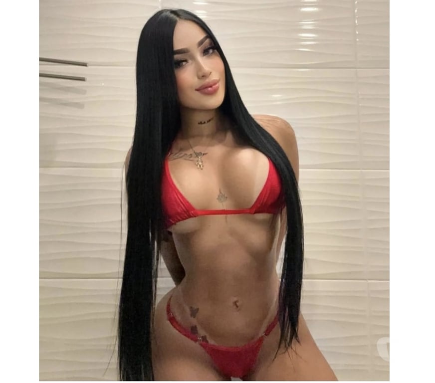 Escorts East London Aldgate East Station - East London - Photos for GFE Brunette New in Town Outcall