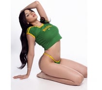 Zoe brazilian Real pics❤️‍🔥in city