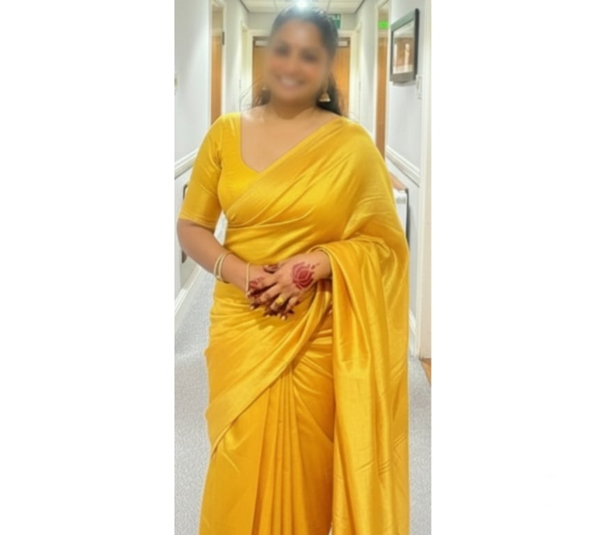 Escorts West Midlands Birmingham - Photos for Arti big bum south Indian tamil lady New in Birmingham