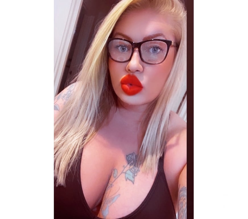 Escorts Hertfordshire Watford - Photos for Curves 😍Best Head Maggie Milf Watford 😍🙏🏻