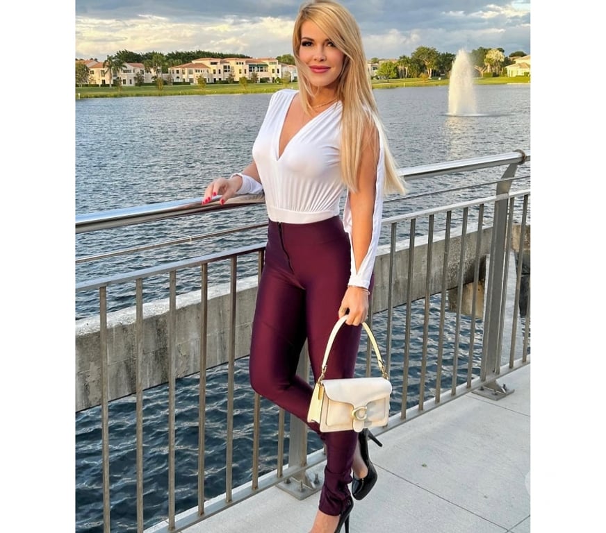 Escorts Warwickshire Warwick - Photos for 🔥CLASSY HORNY MATURE 💯 PARTY GIRL