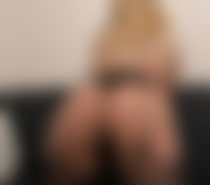 Escorts West Midlands Birmingham - Photos for Sexy hot body blonde Latino patrycia party 🔥 🥂