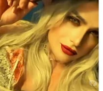 HOT 🔥 HORNY SARAH