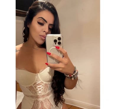 Escorts and Massages Cardiff City Centre Cardiff - Photos for 😈NAUGHTY LAURA 🍑 BBL 🇧🇷 PARTY GIRL 🍭 24H AVLB