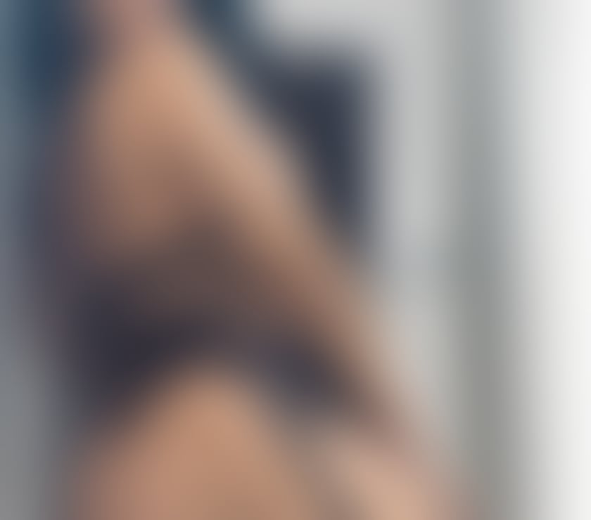 Escorts West Sussex Mid Sussex - Photos for NEW GFE BRUNETTE