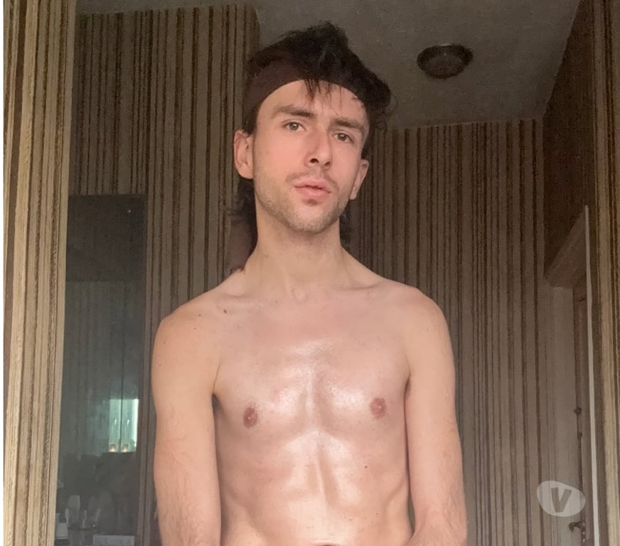  Gay massage East London Canary Wharf Station - East London - Photos for Charlie Ryot - London’s Flirty, Confident Companion