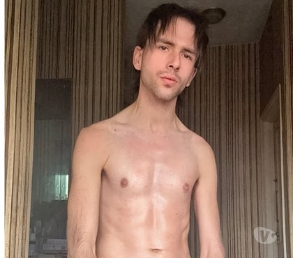 Gay Escorts Canary Wharf Station East London - Photos for Charlie Ryot - London’s Flirty, Confident Companion