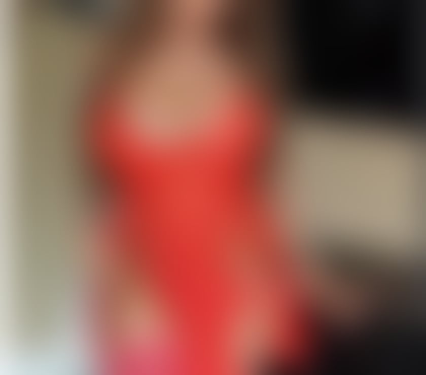 New Sara sexy busty girl