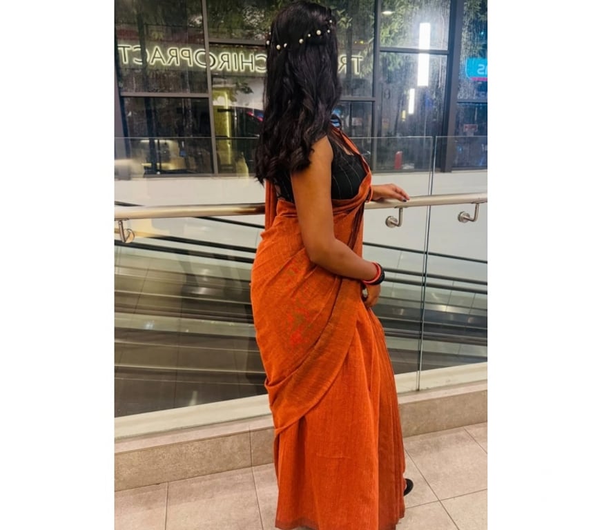 Escorts Ealing Southall - Ealing - Photos for South Indian Rina NEW TO TOWN ( WhatsApp Me)