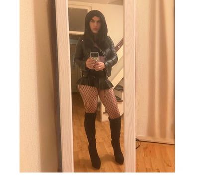 Photos for 👑Gloria - Elegant in presence, wild in bed!🔥