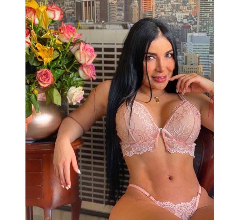 Escorts West London Hillingdon - Photos for SEXY NAUGHTY 🔥BRUNA 50£🍑OWO FETISH 🤪PARTY GIRL