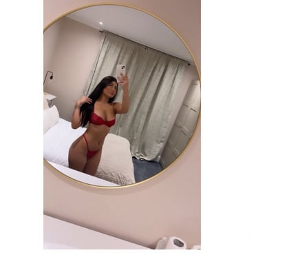 Escorts and Massages Sheffield City Centre Sheffield - Photos for MELL PARTY GIRL BIG ASS 😋🍑🫦