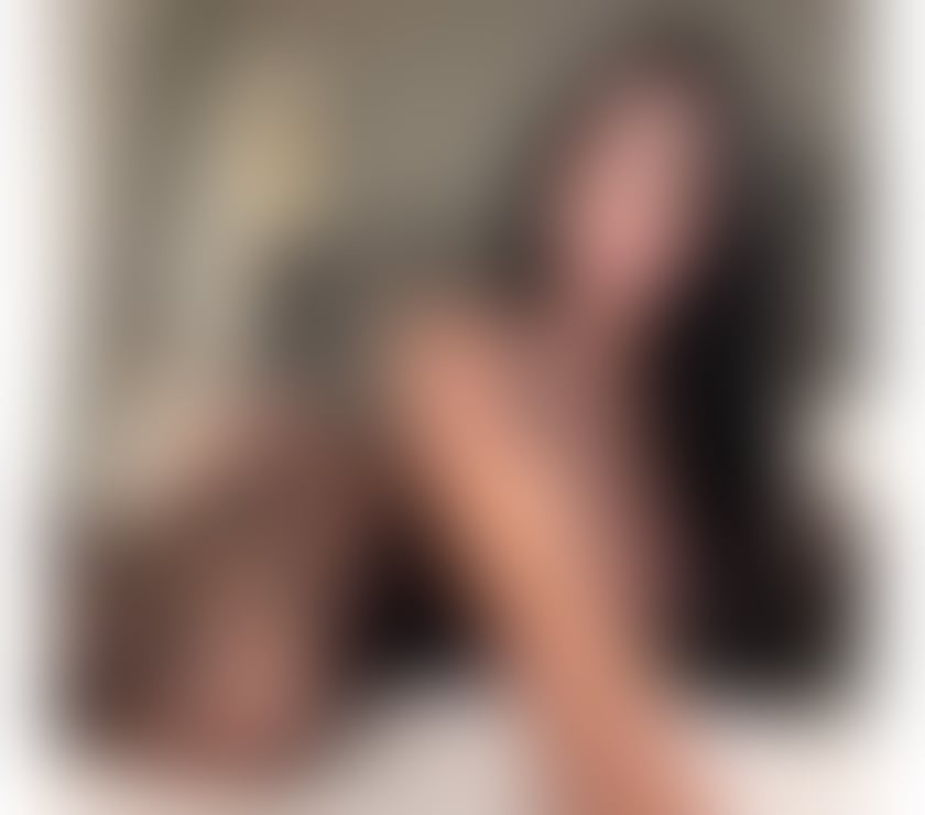 Escorts and Massages Warrington Town Centre Warrington - Photos for Mirela Hot Brazilian♥️ 🥂Party Girl