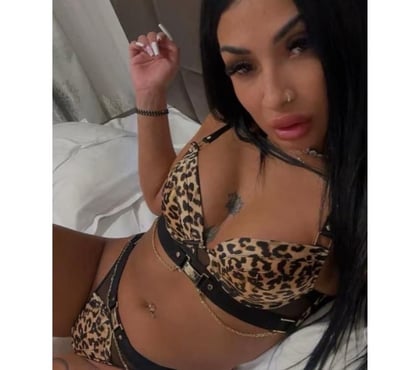 Escorts and Massages Huddersfield Kirklees - Photos for Kim — Your Luxury Escape From Reality 💎🍷