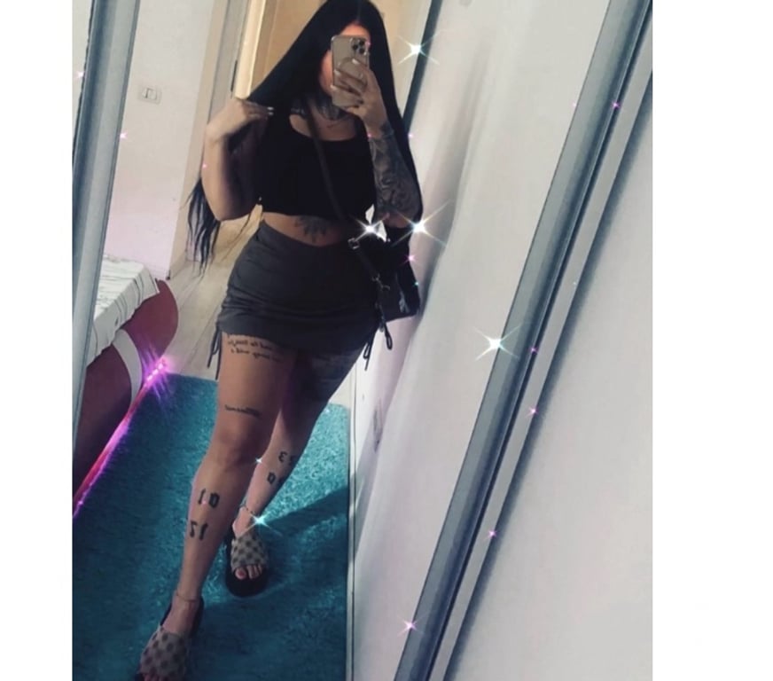 Escorts West Northamptonshire Northampton - West Northamptonshire - Photos for 💦NEW IN TOWN💋🫦 Party Girl 😈tattoos&piercing🔥