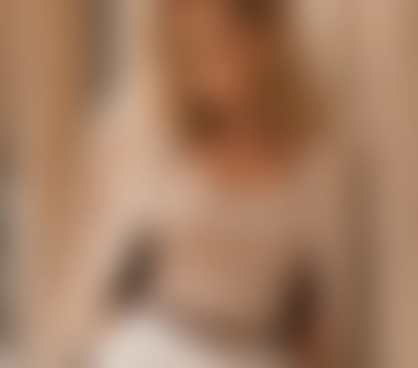 Escorts and Massages Waterloo Station Central London - Photos for High Class English Milf ( Gentlemen only )