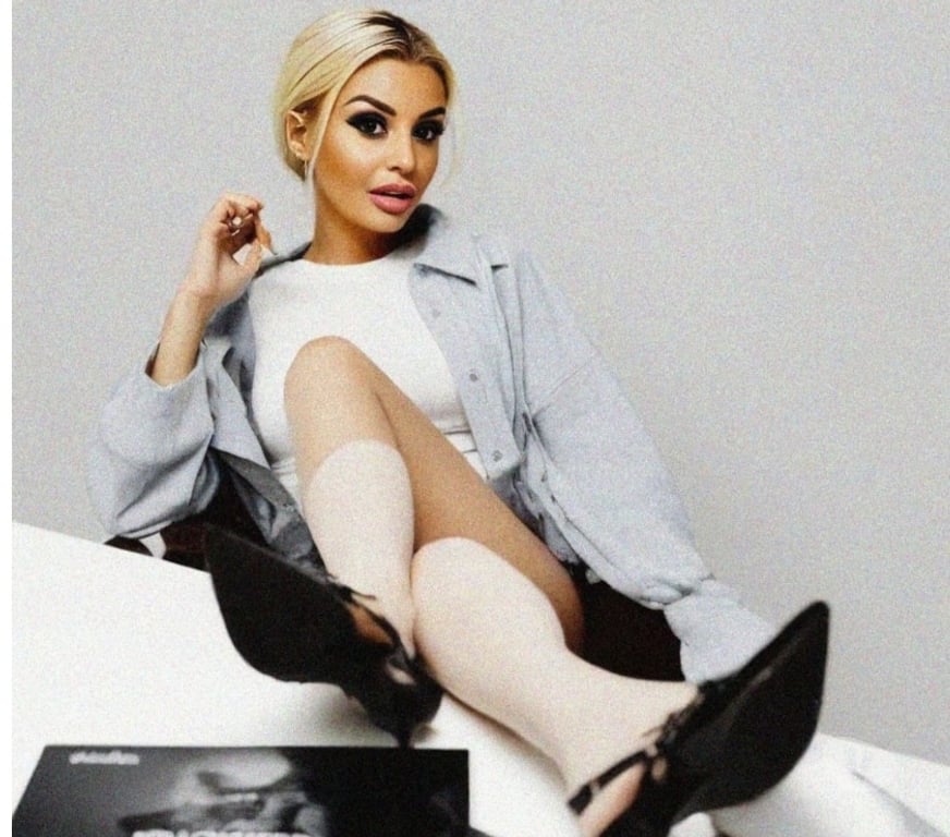 Escorts Bedfordshire Luton - Photos for Trixie new girl in town! Only few days❗️