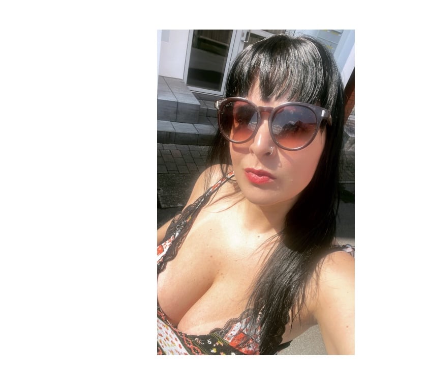 Escorts Stirling Stirling City Centre - Stirling - Photos for Naughty GFE!!! No rush !!!! Xmas 🎅 offer