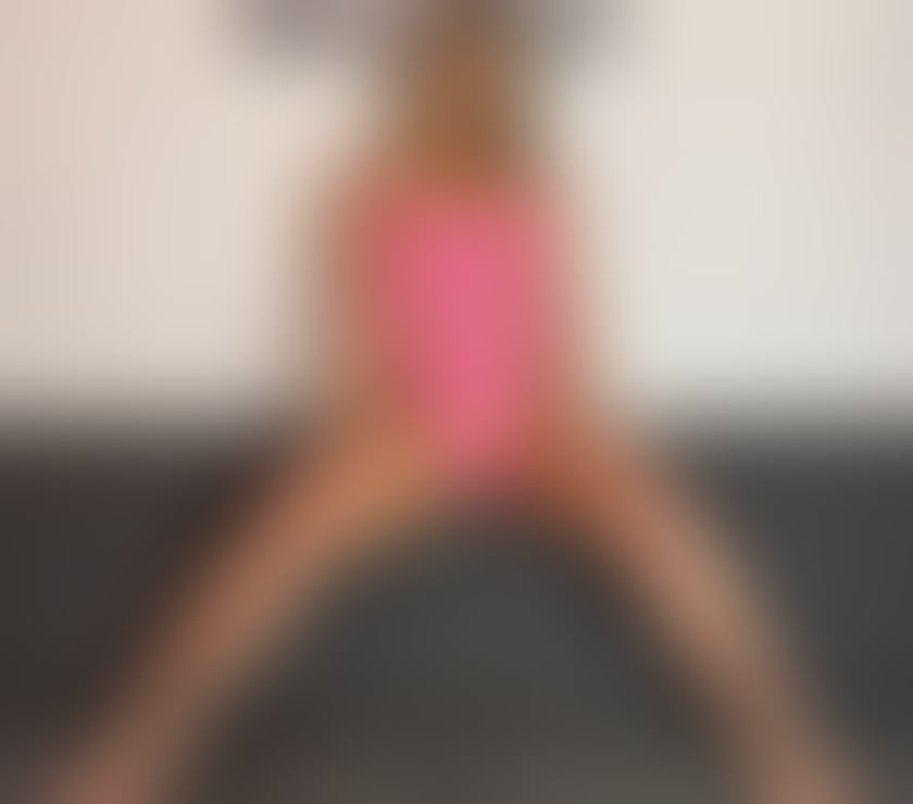 Escorts Wiltshire Chippenham - Wiltshire - Photos for YOUNG & BEAUTIFUL- NEW IN TOWN only outcall