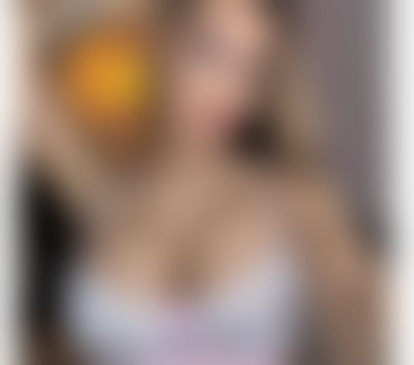 Escorts and Massages Cheltenham Town Centre Cheltenham - Photos for PARTY WITH ELEGANCE ✨️ALL NIGHT INCALL OUTCALL