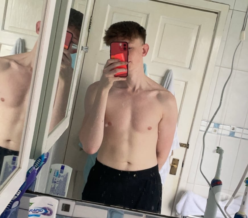 adult personals West Yorkshire Leeds - Photos for Make 22 looking for woman to spend late night movies an fwb