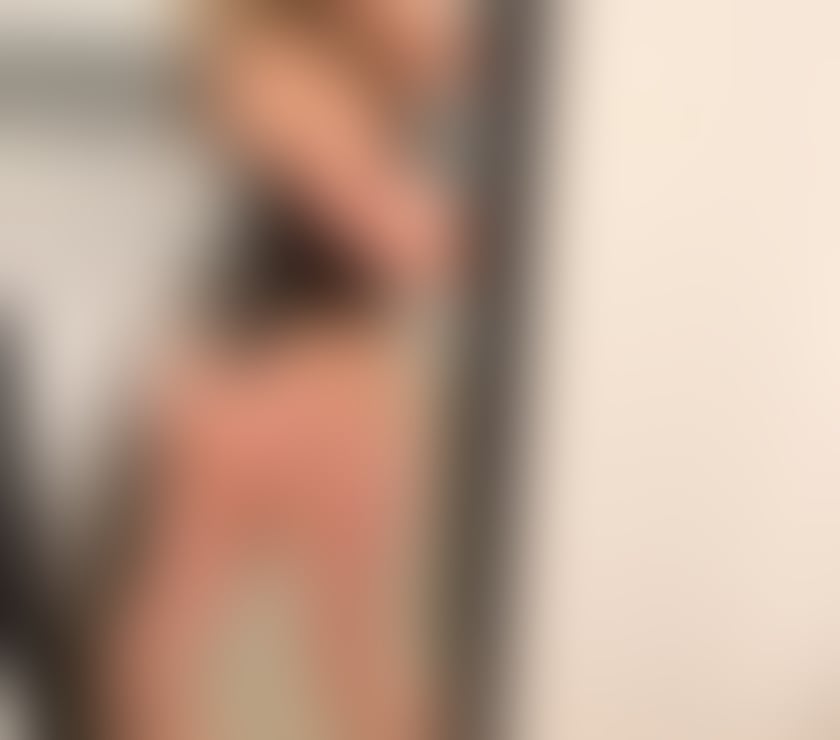 Escorts North London Enfield - Photos for Jully, Hot Girl🔥 Discreet & Friendly