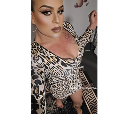  Escorts Ashton-Under-Lyne Tameside - Photos for LORA LORY transgernder best blj no rush best Party