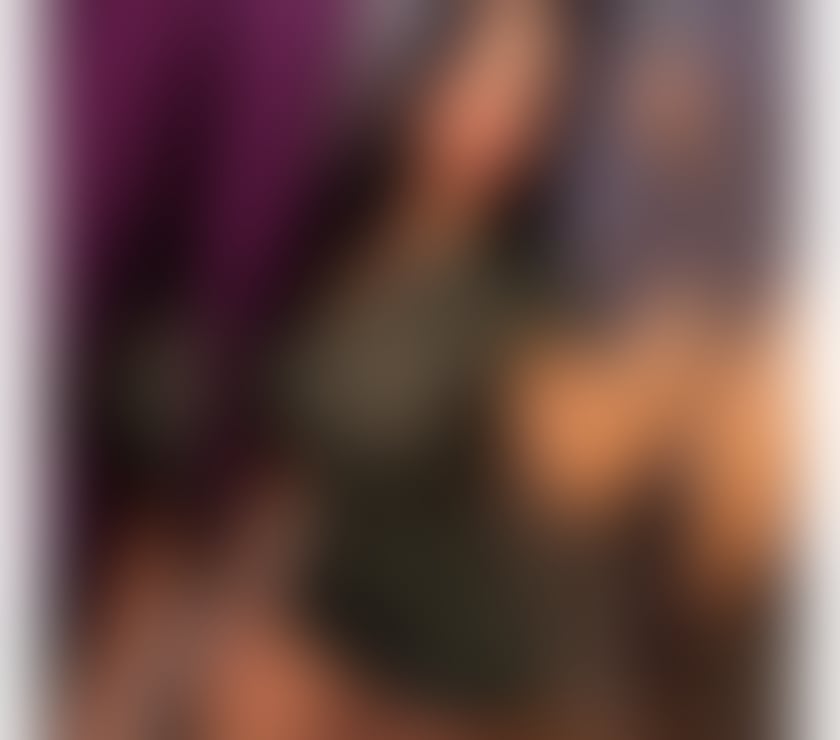 💋 the sexy brunette in your town 💋