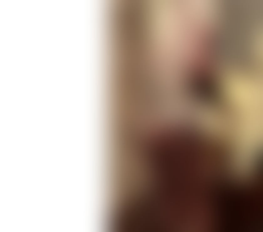 Trans Escorts Central London Marble Arch - Central London - Photos for Girly, Curvy and Very Naughty Italian Doll - BOTTOM