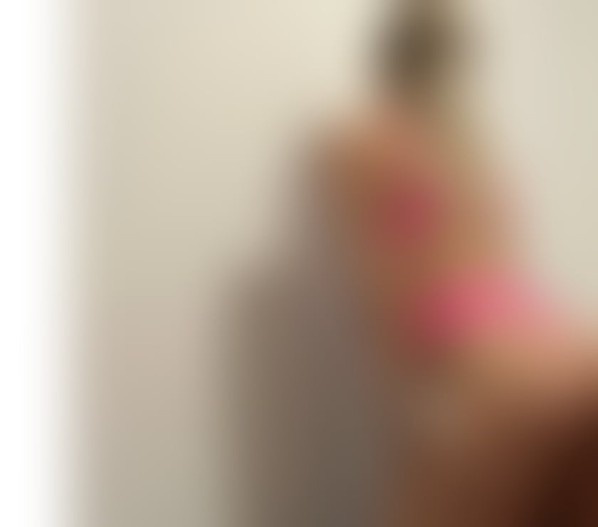 Escorts Norfolk Norwich - Photos for Hi guys i'm adell new here party Girl