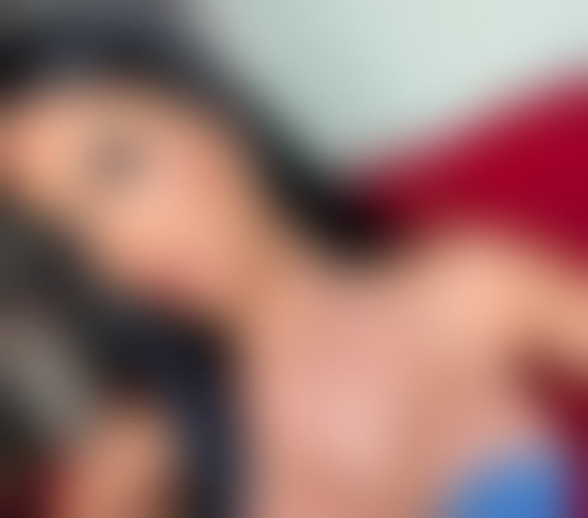 Escorts Rochester Medway - Kent - Photos for Rianna sexy curvy LATINA