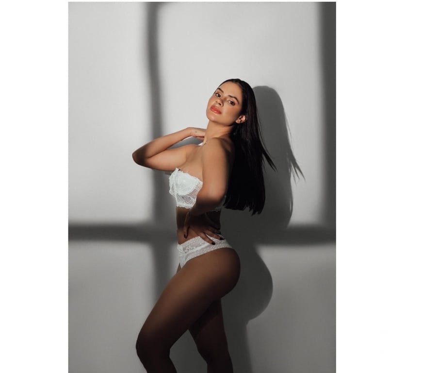 Escorts North London Enfield - Photos for 🇧🇷Classy Independent Escort 💋Laura 🔞