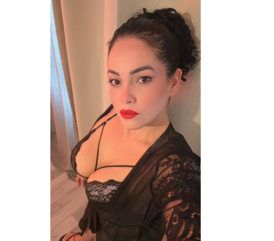 Escorts North London Enfield - Photos for Suela🇧🇷CLASSY INDPENDENT ESCORT 🔞