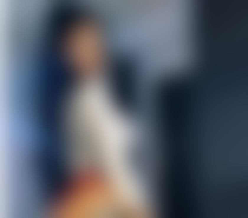 Rianna sexy curvy LATINA