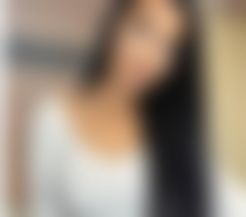 Rianna sexy curvy LATINA