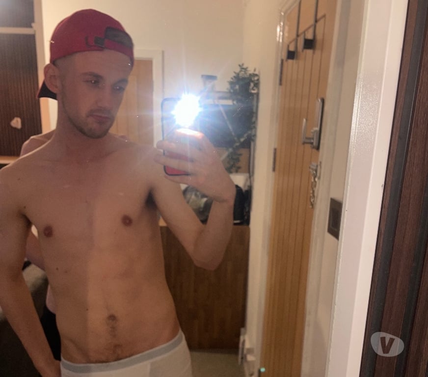  Gay massage West Midlands Birmingham - Photos for 26 Year Old Welsh Bottom
