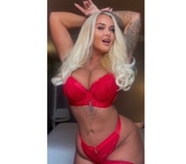 BRITISH 🇬🇧 BOMBSHELL PORSCHE