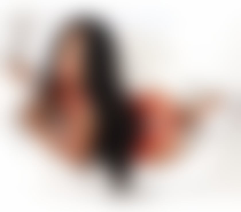 Transsexual Escorts Watford Town Centre Watford - Photos for Bruna Cicarelly, just a few days in the city, 100% real