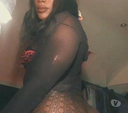 Trans Chingford East London - Photos for Tyla party Ts fun